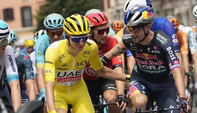 Pogačar e Roglic uniscono le forze per combattere per la Slovenia nei Campionati del mondo